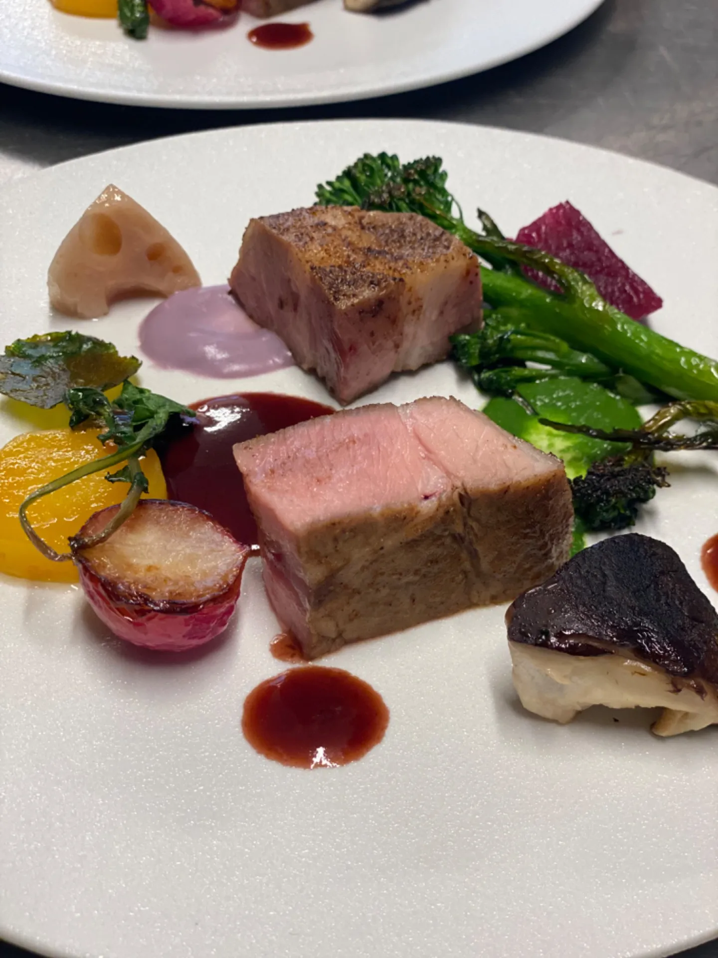 ランチコースのお肉料理